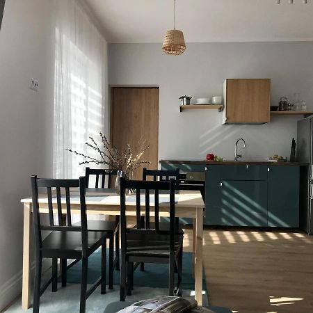 Apartamenty Zastava Wloszczowa ภายนอก รูปภาพ